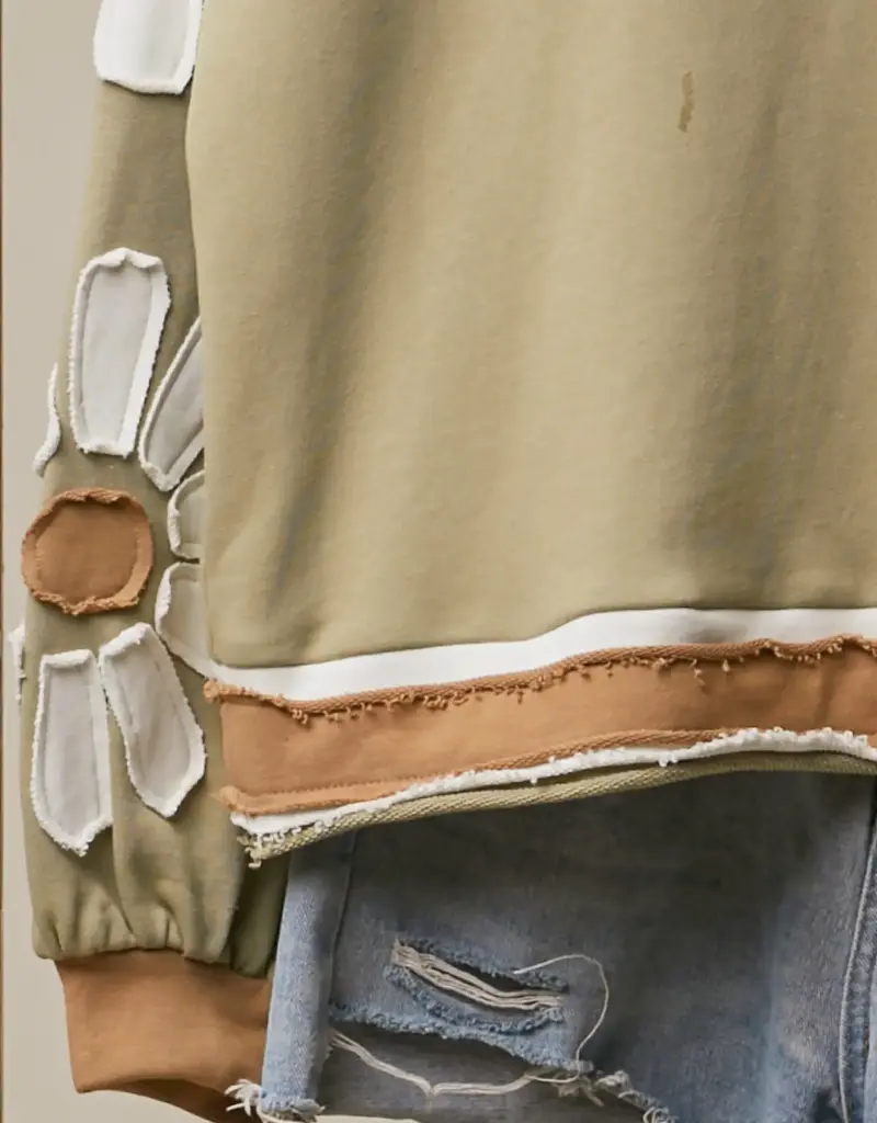 Daisy Applique Colorblock Top