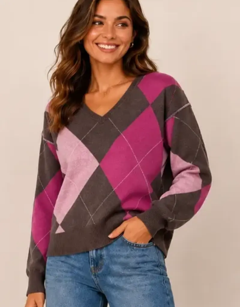 V-Neck Argyle Pullover Sweater
