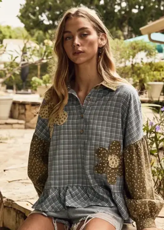 Amy Fall Plaid Top With Floral Applique Detail