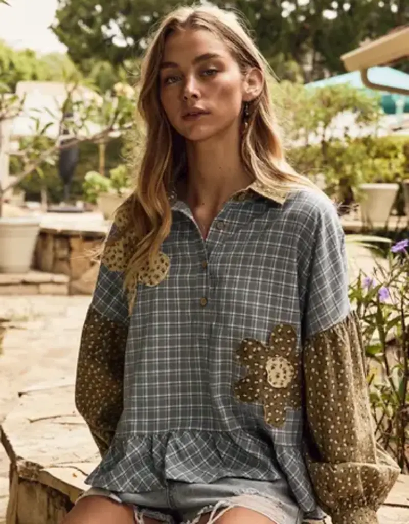 Amy Fall Plaid Top With Floral Applique Detail