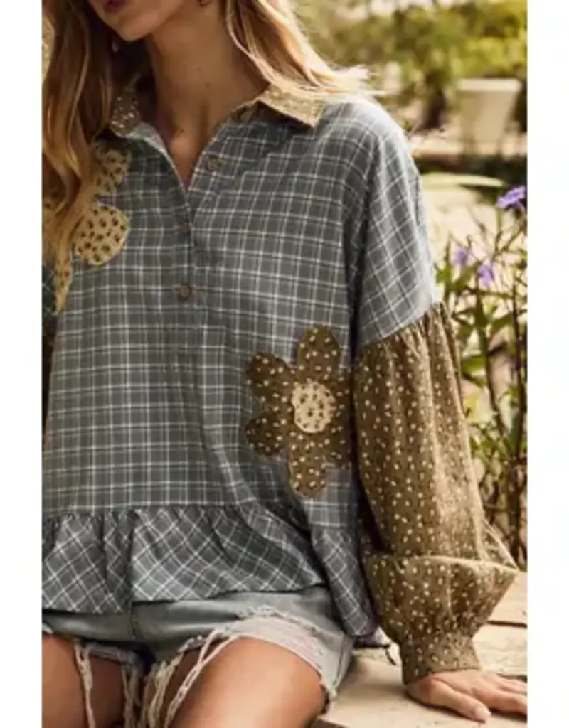 Amy Fall Plaid Top With Floral Applique Detail