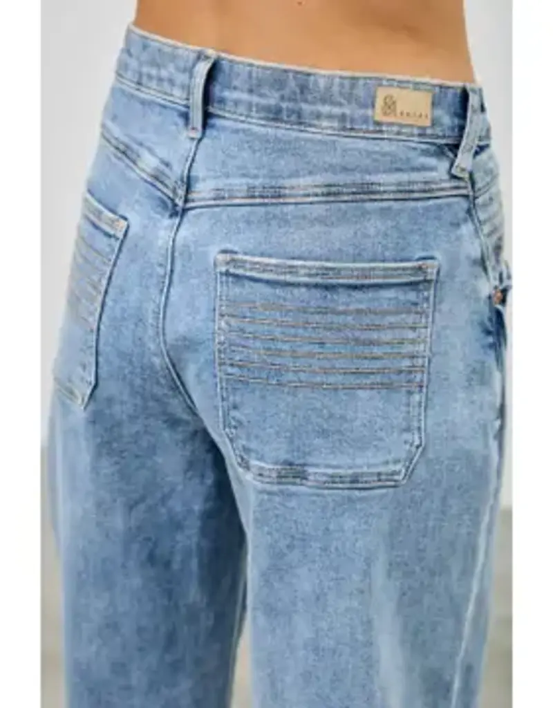 Barrel Jean With Pin Tuck Pleat Detail Front