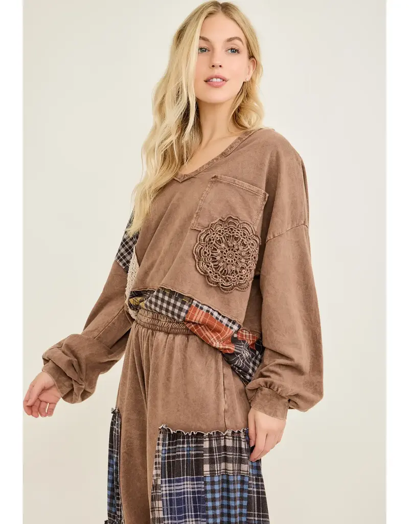 Mineral Washed Plaid Patched Doily Vneck Top