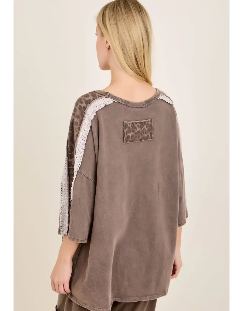 Mineral Wwashed Leopard Lace Star Patched Top