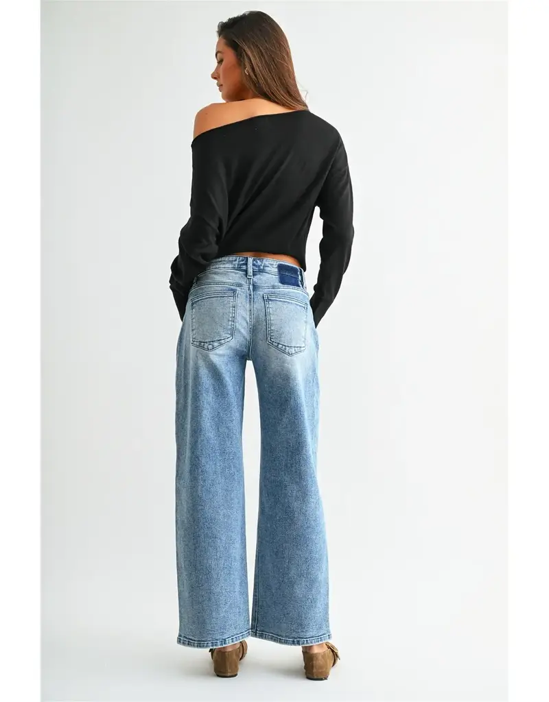 Laura Low-Rise Wide Ankle Baggy Fit