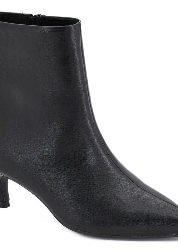 Corkys Hey Girl Gold Digger Boot