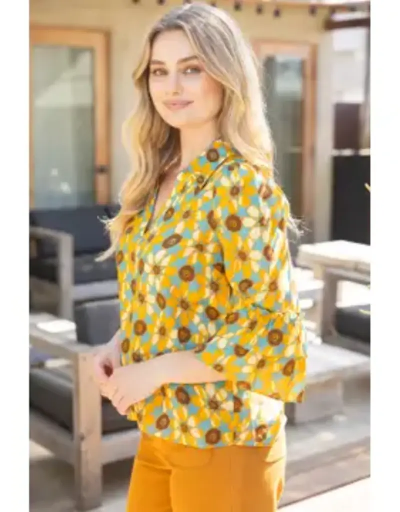 Stephanie Collared V-Neck Ruffled Sleeve Print Top