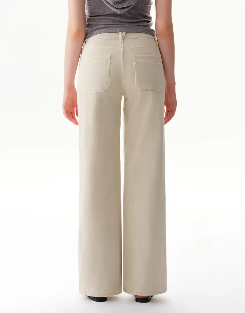 Mid Rise Straight Pant with Front Patch Pockets