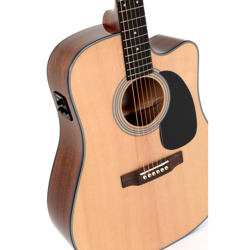 Sigma Solid Sitka Spruce Elec/ Acoustic Guitar w/ Fishman