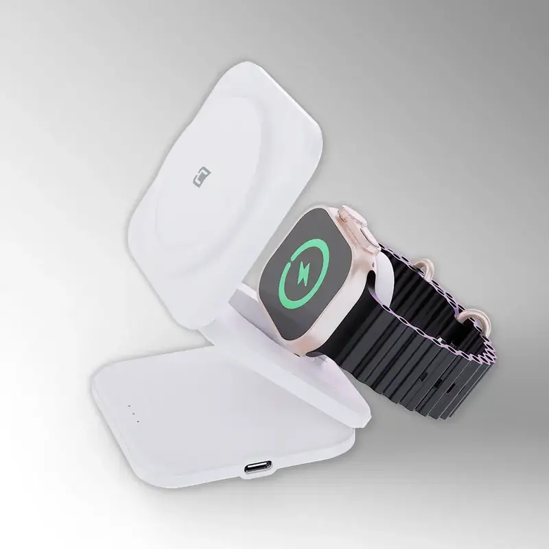 Nitro 3 in 1 MagSafe Charging Station (White)