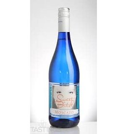 SWEET BITCH MOSCATO BLUE BOTTLE 750ML