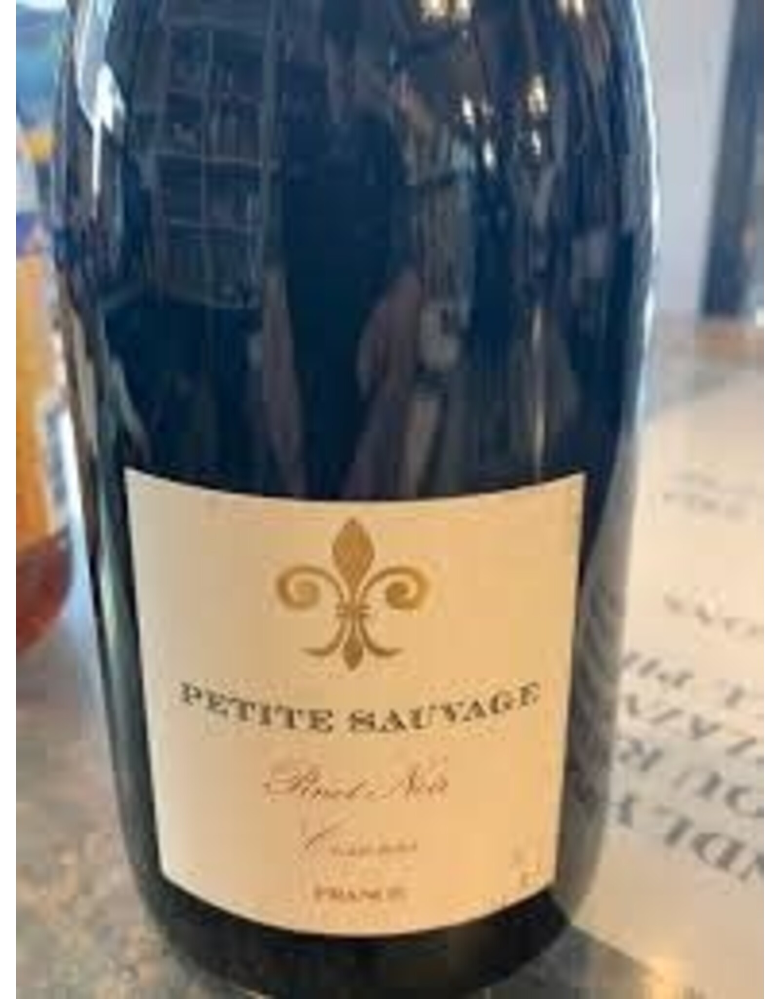 PETITE SAUVAGE PINOT NOIR 2021