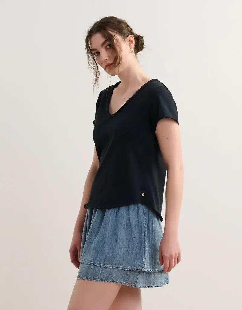 Hatley Sadie V-Neck Tee