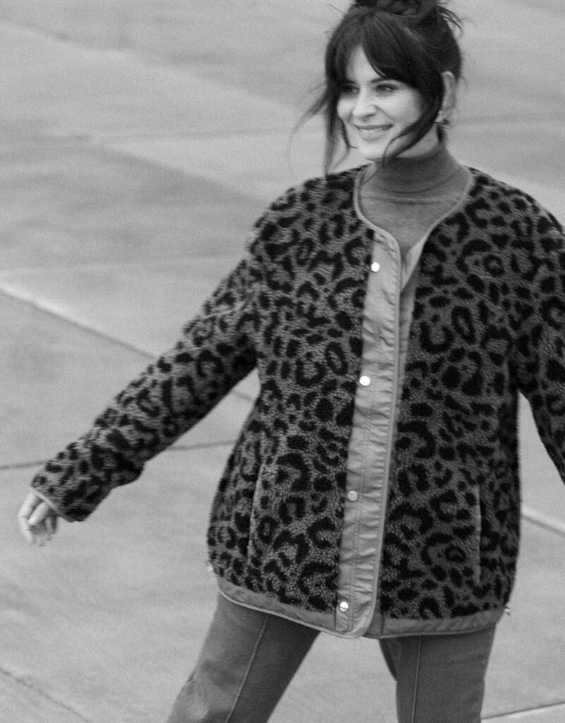 YEST Zinaida Reversibe Leopard Jacket