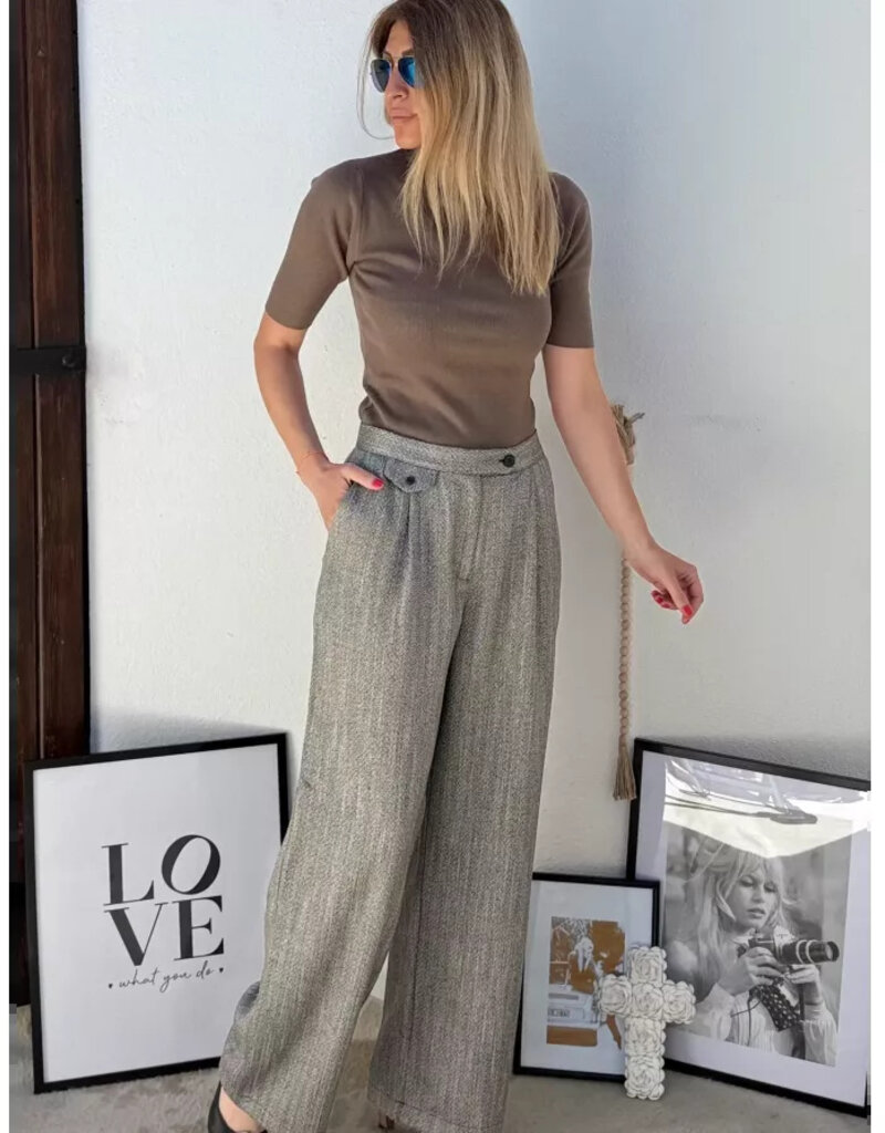 Molly Bracken The Emma Knit Top