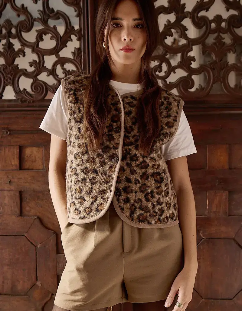 Molly Bracken Leopard Sherpa Vest