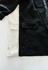 RD International The Tab Sleeve Blazer