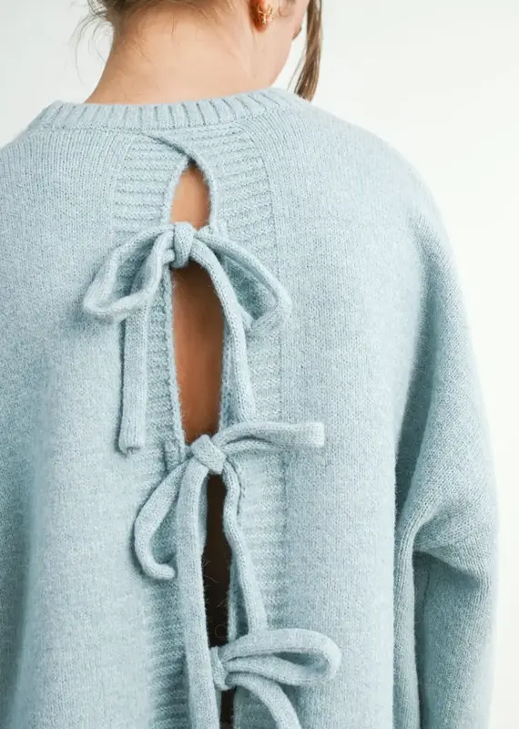 Buttermelon Tie-Back Sweater