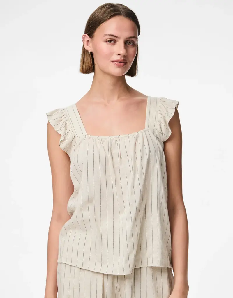 Pieces Pia Ruffle Sleeve Top
