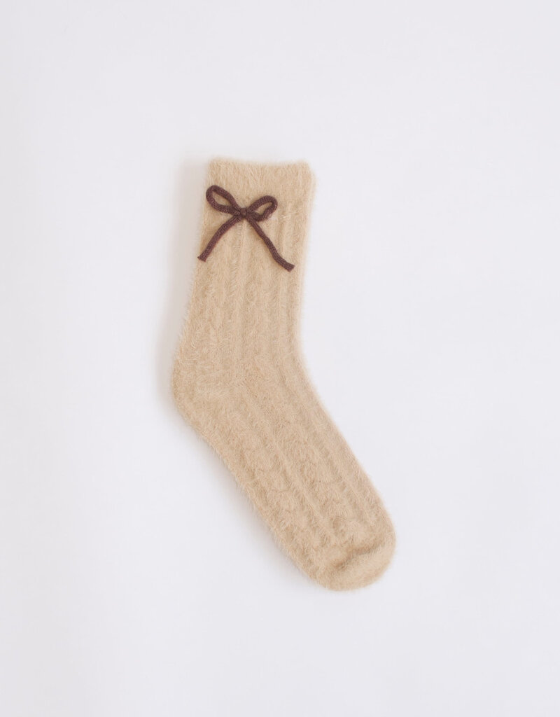 Lyla & Lux Plush Bow Detailed Socks