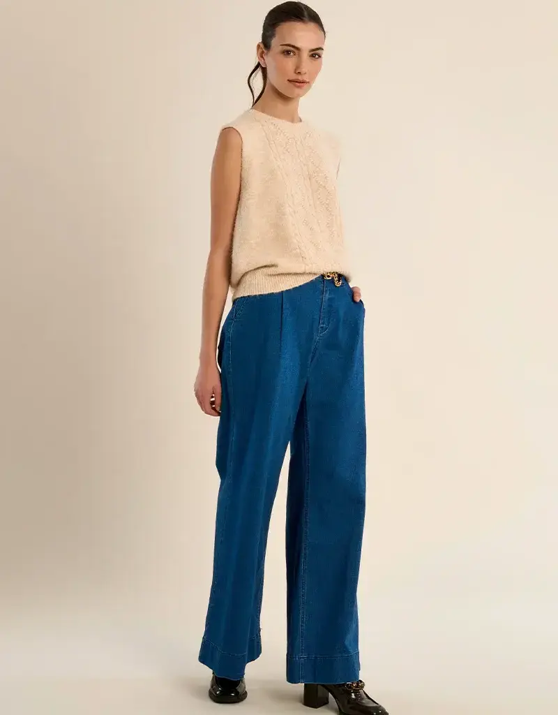 Molly Braken Cable Knit Round Neck Vest