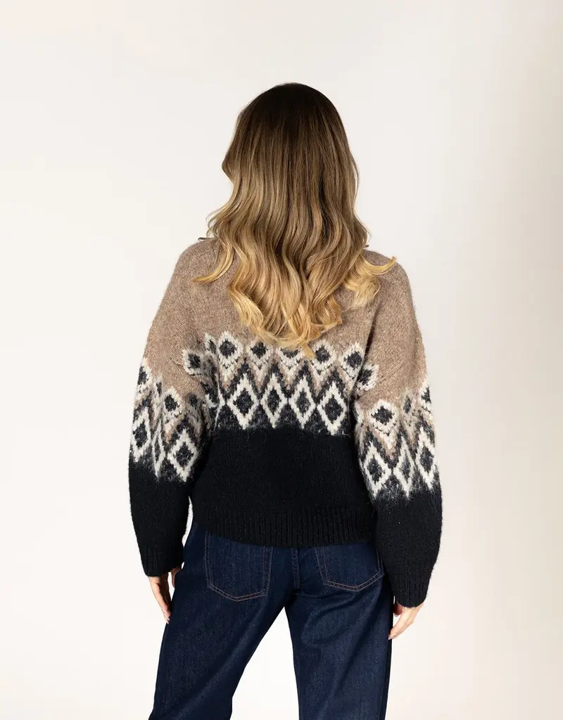 Lyla & Lux Aria Fair Isle Crew