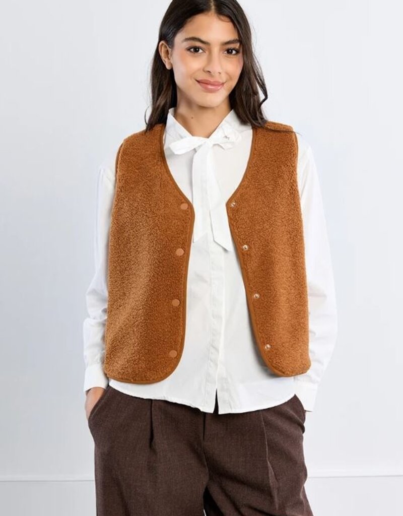 Molly Bracken Autumn Sherpa Vest