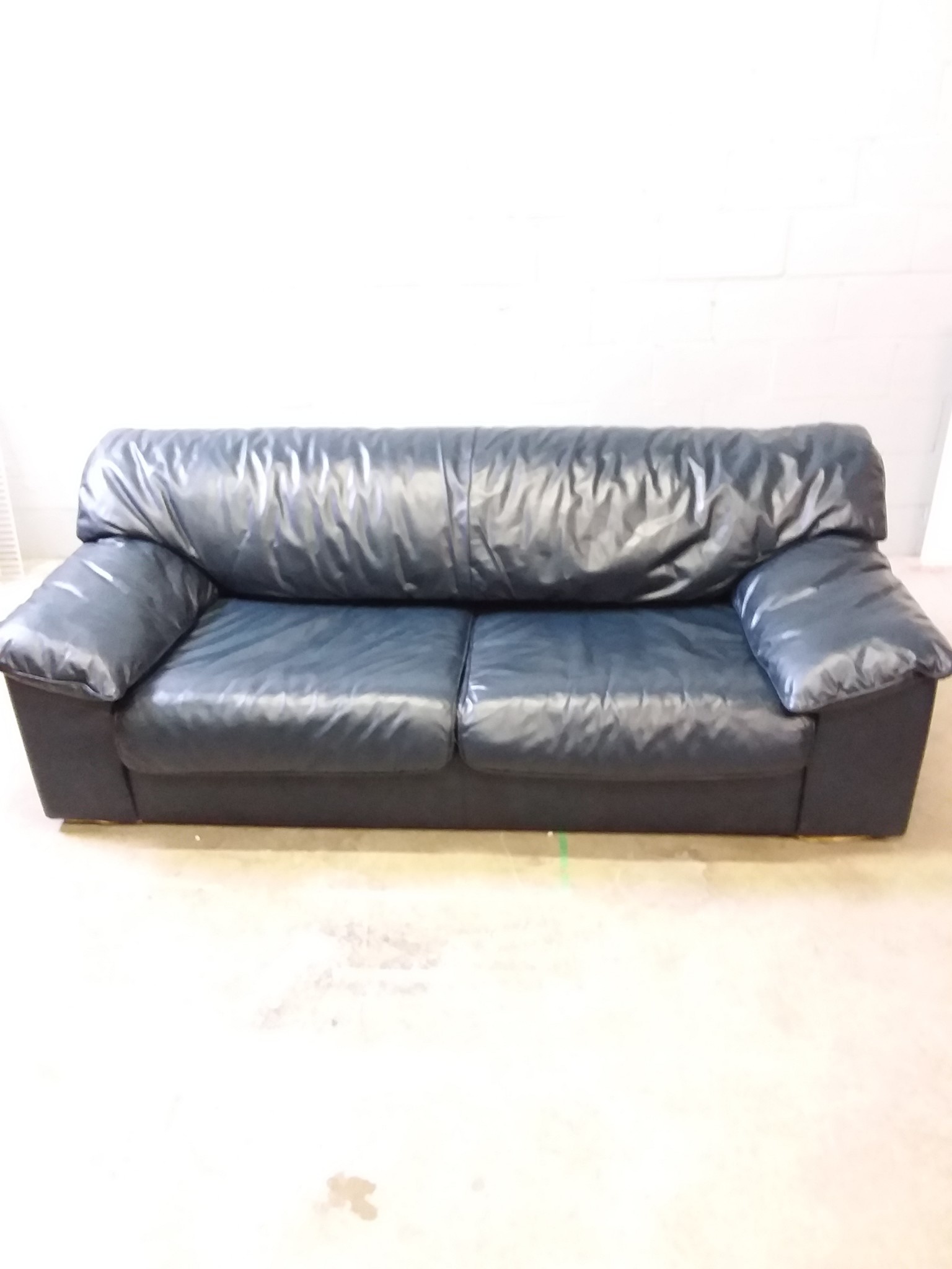 Dark Blue Leather Pullout Sofa Habitat For Humanity Re Dark Blue Leather Pullout Sofa