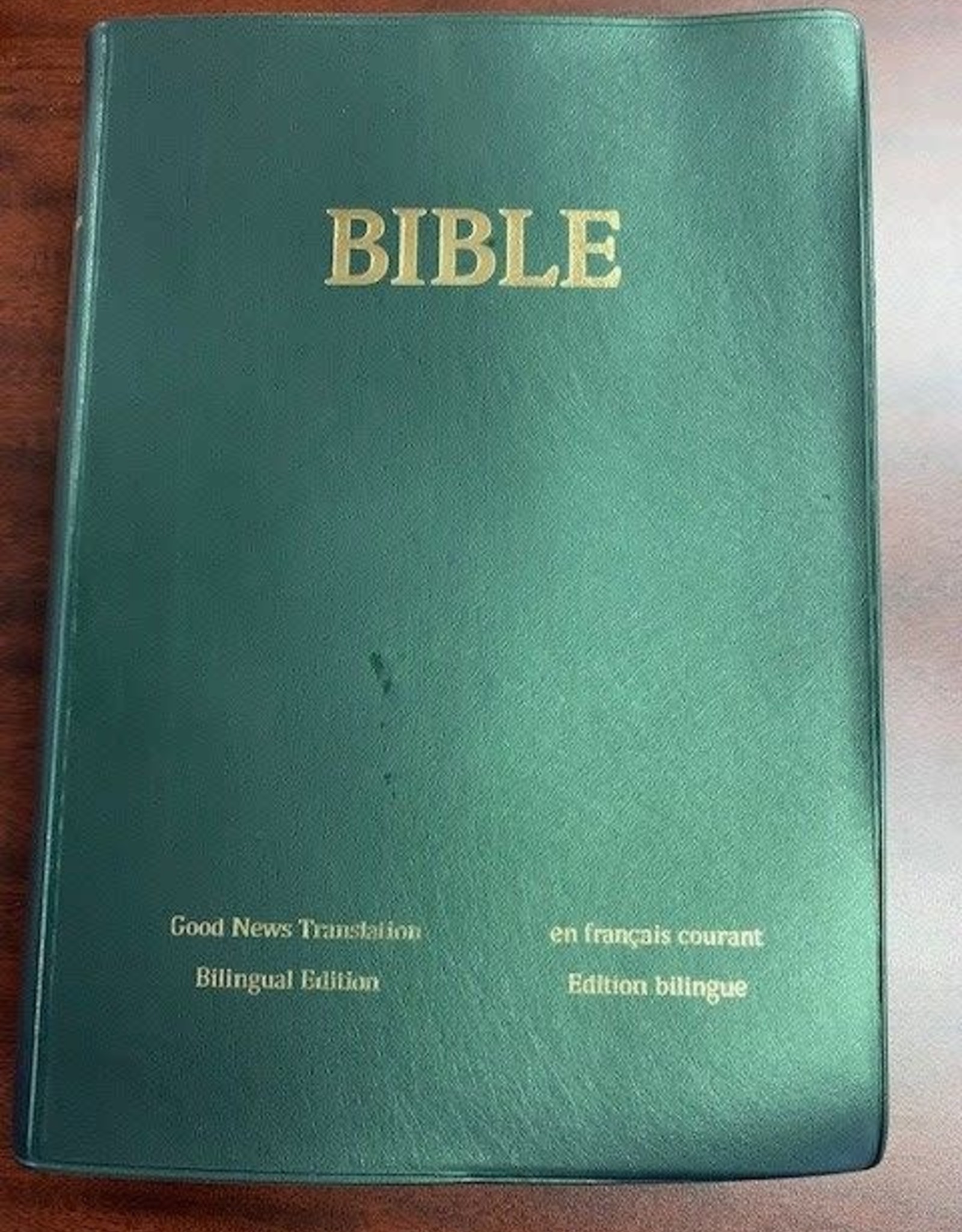 Édition bilingue Bible en français courant - bilingue (c.verte)