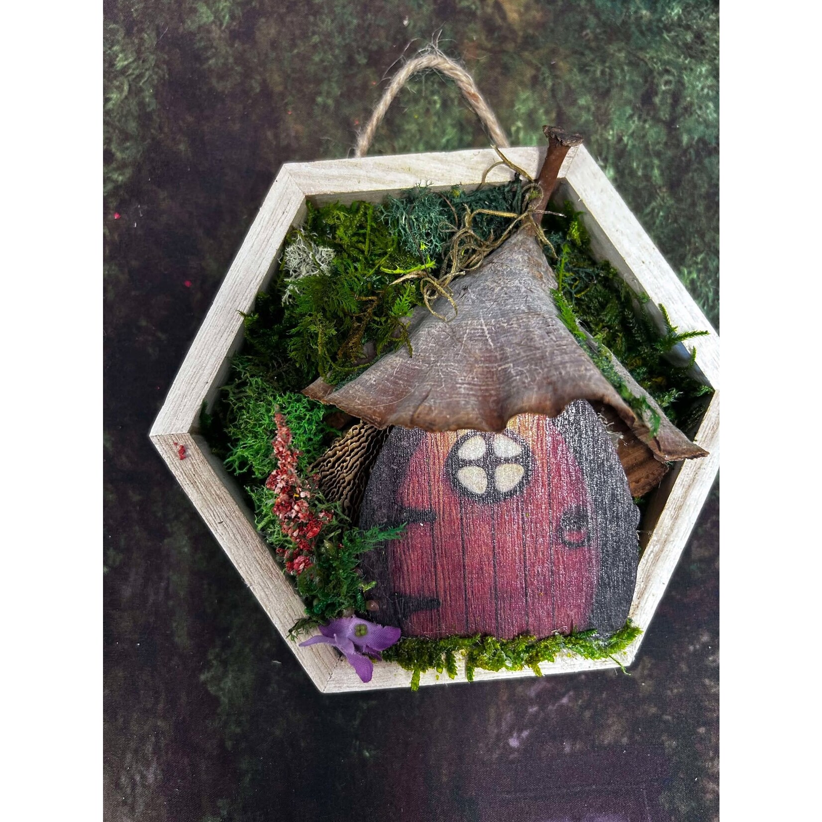 Xanadu Botanicals & Design LLC (consignment sales) Moss Art