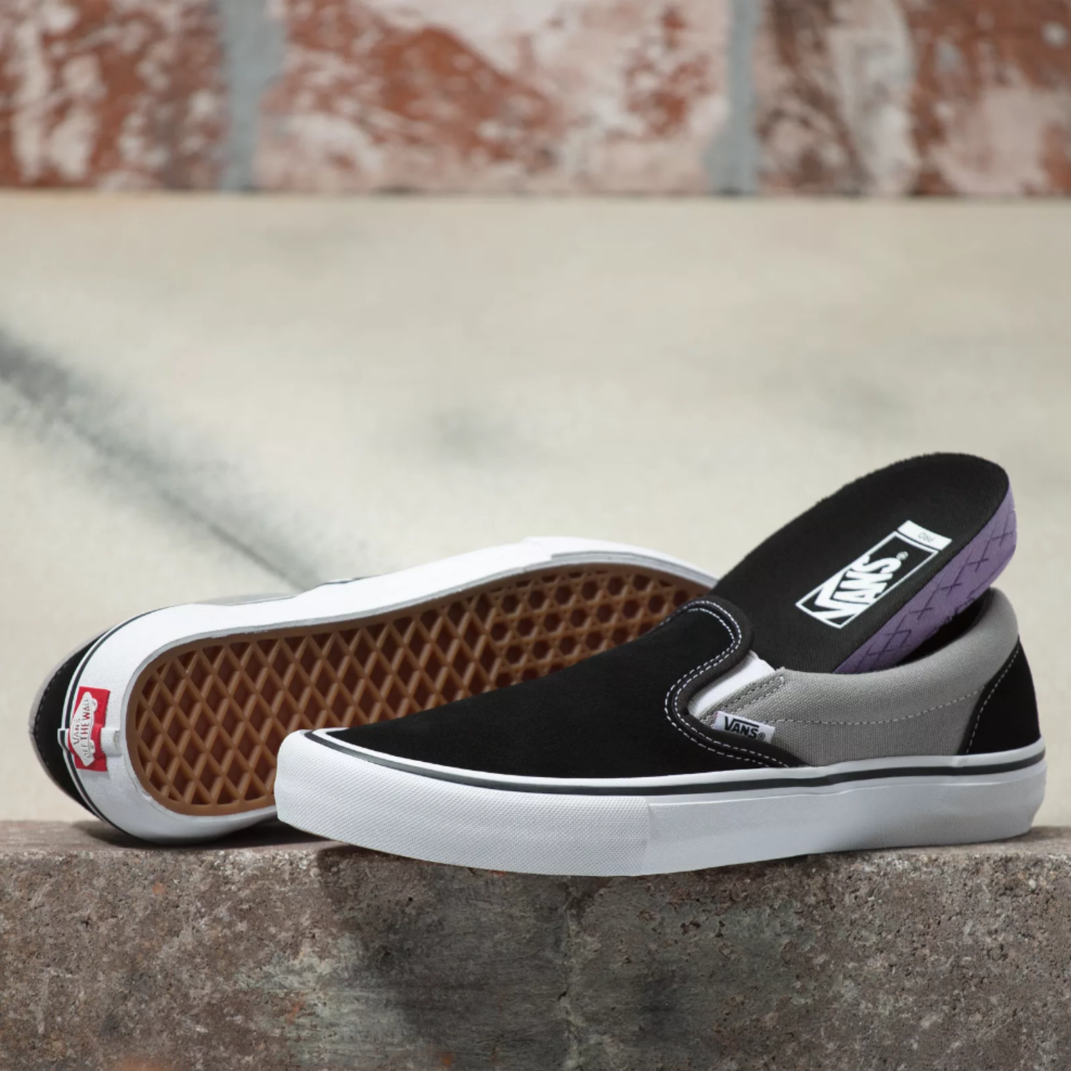 vans slip on pro black