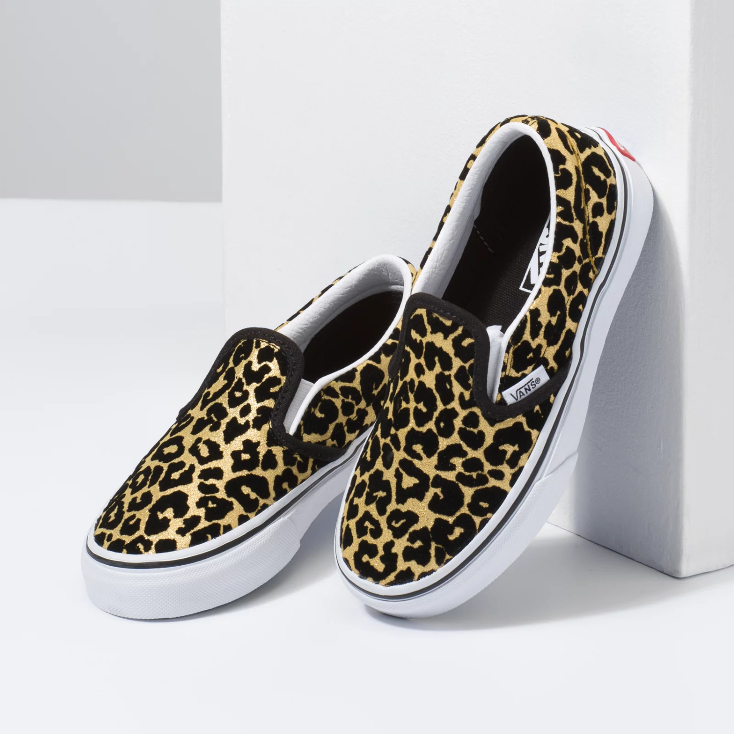 vans classic slip on leopard