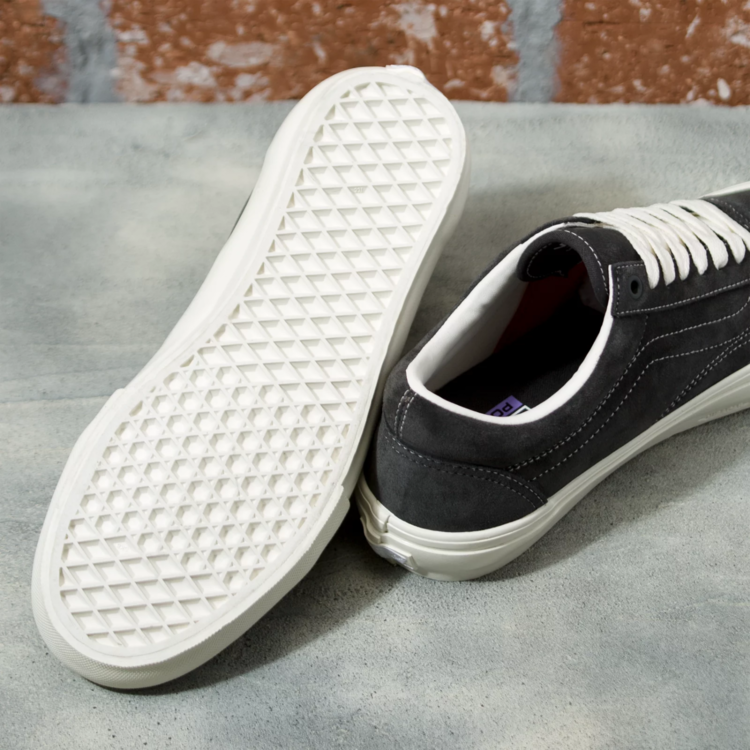 vans old skool raven marshmallow