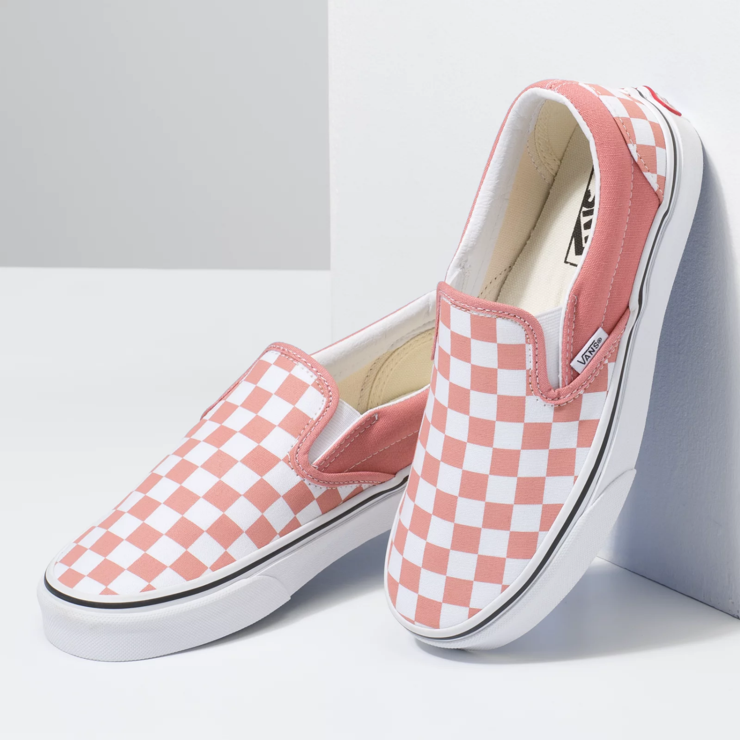 womens red checkerboard vans