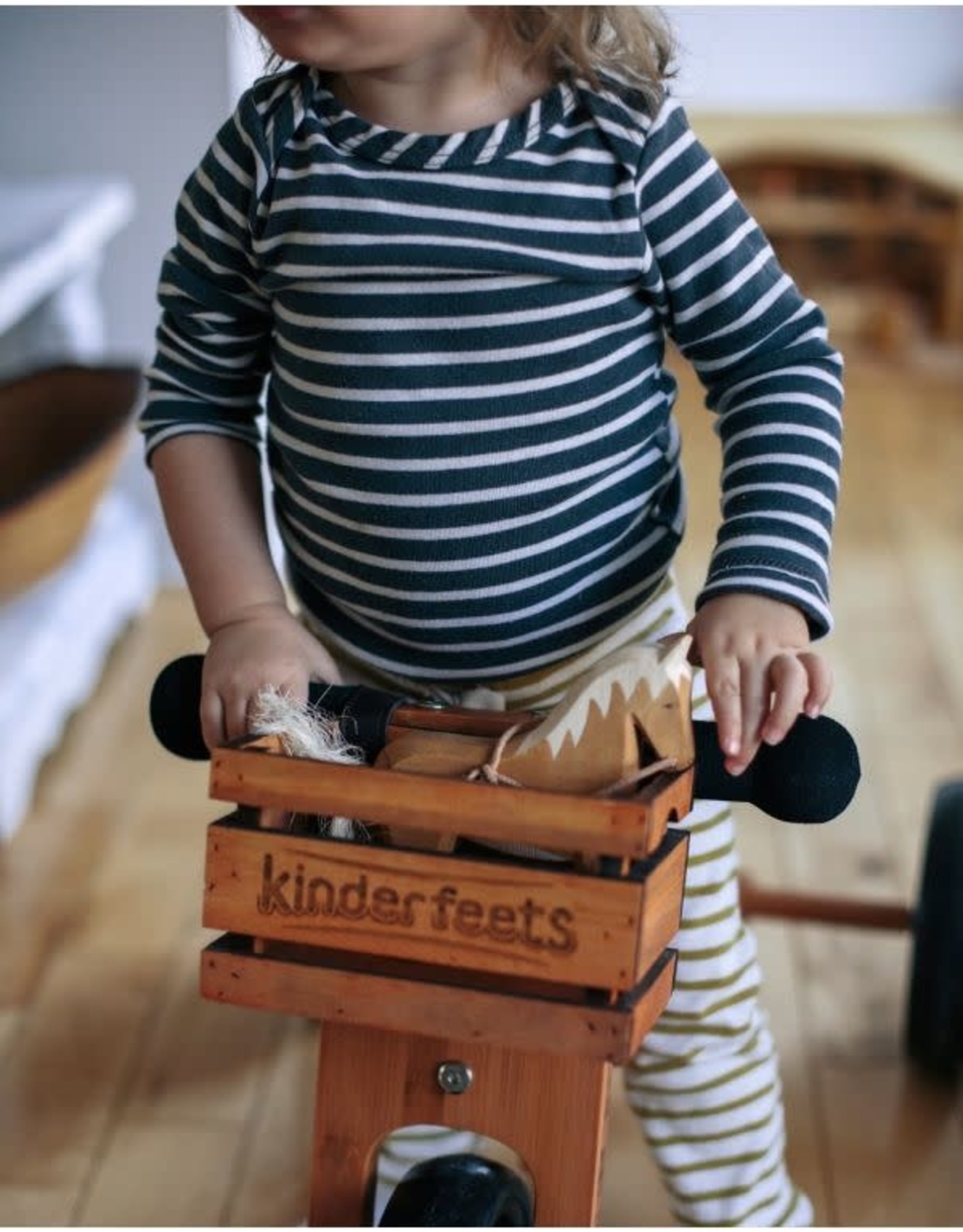 kinderfeets crate