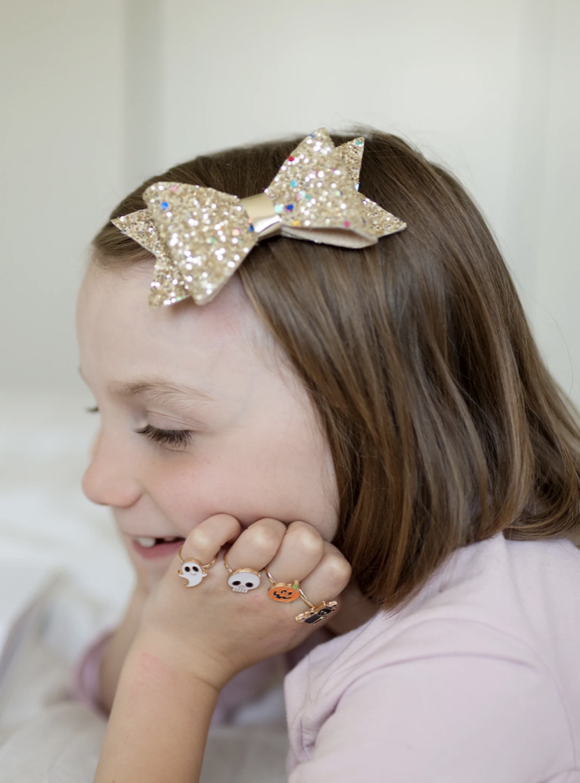 The Great Gold Bow, Hair Clip