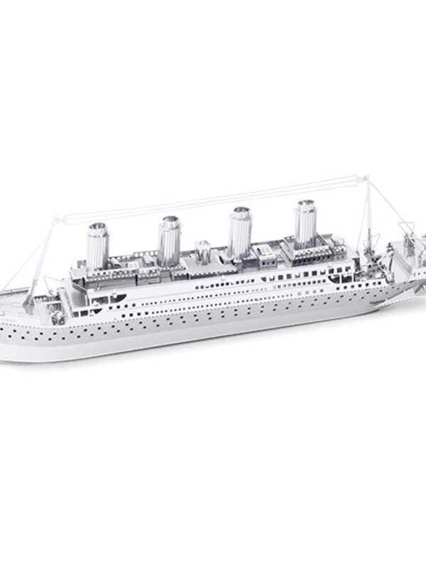 Fascinations Metal Earth 3D Titanic Model