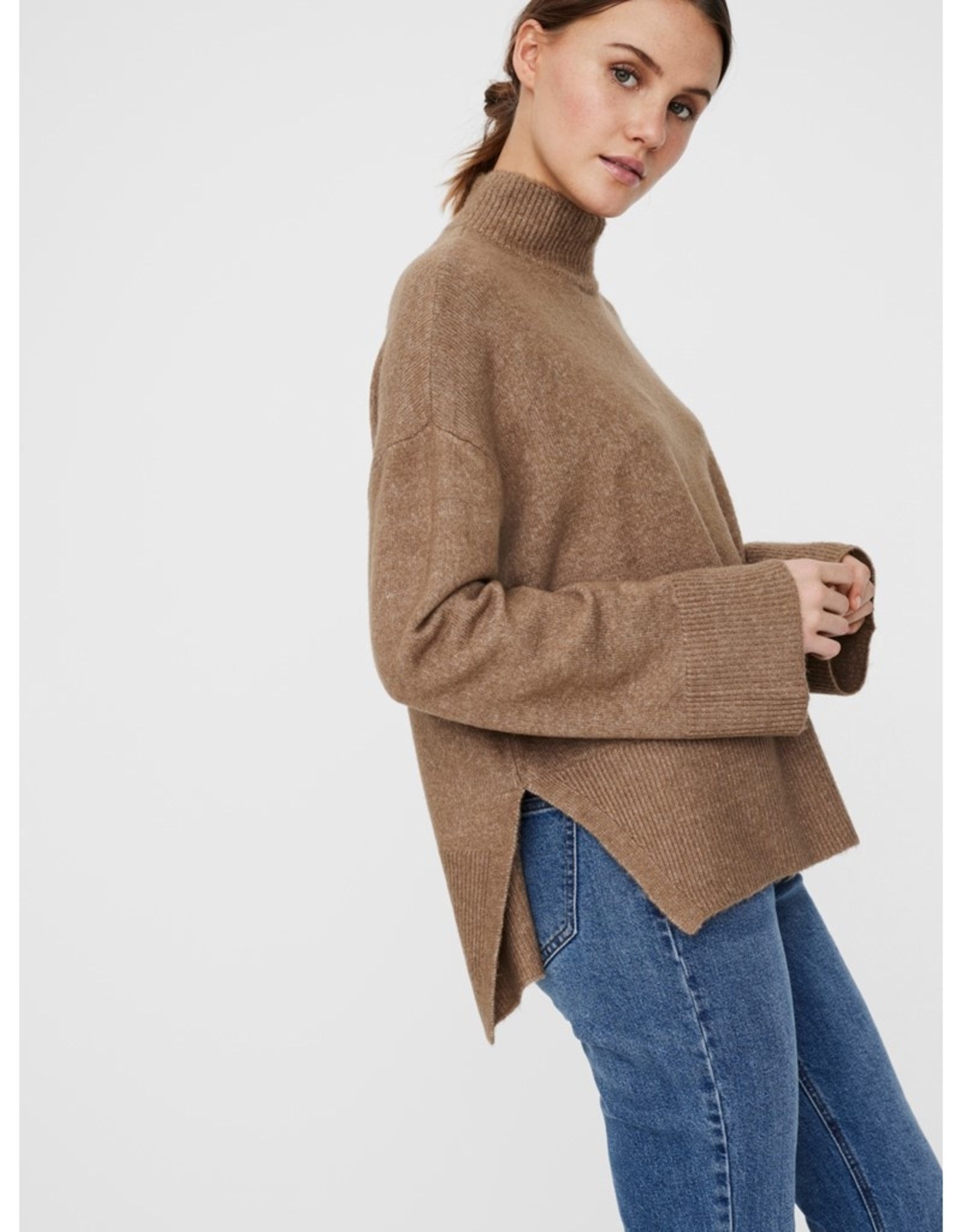 Vero Moda Winnie High-Neck Oversized Sweater