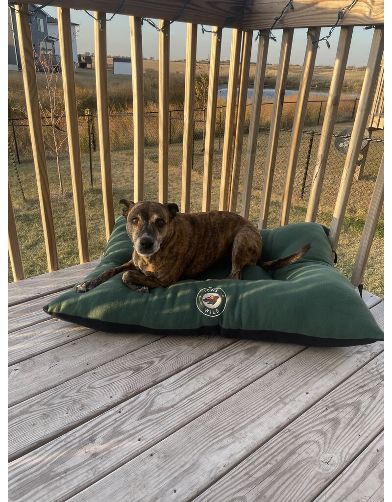 All Star Dogs Iowa Wild Pet Bed - MEDIUM