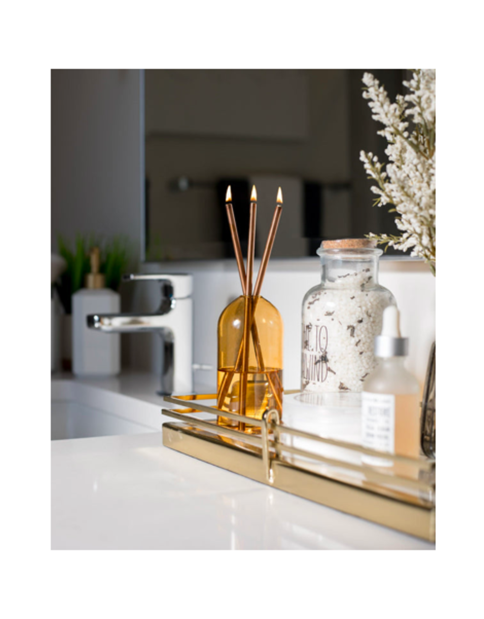 Everlasting Candle Co. - Bay Vase / Amber Glass, 9oz