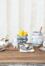 Creamer - Dog & Flowers