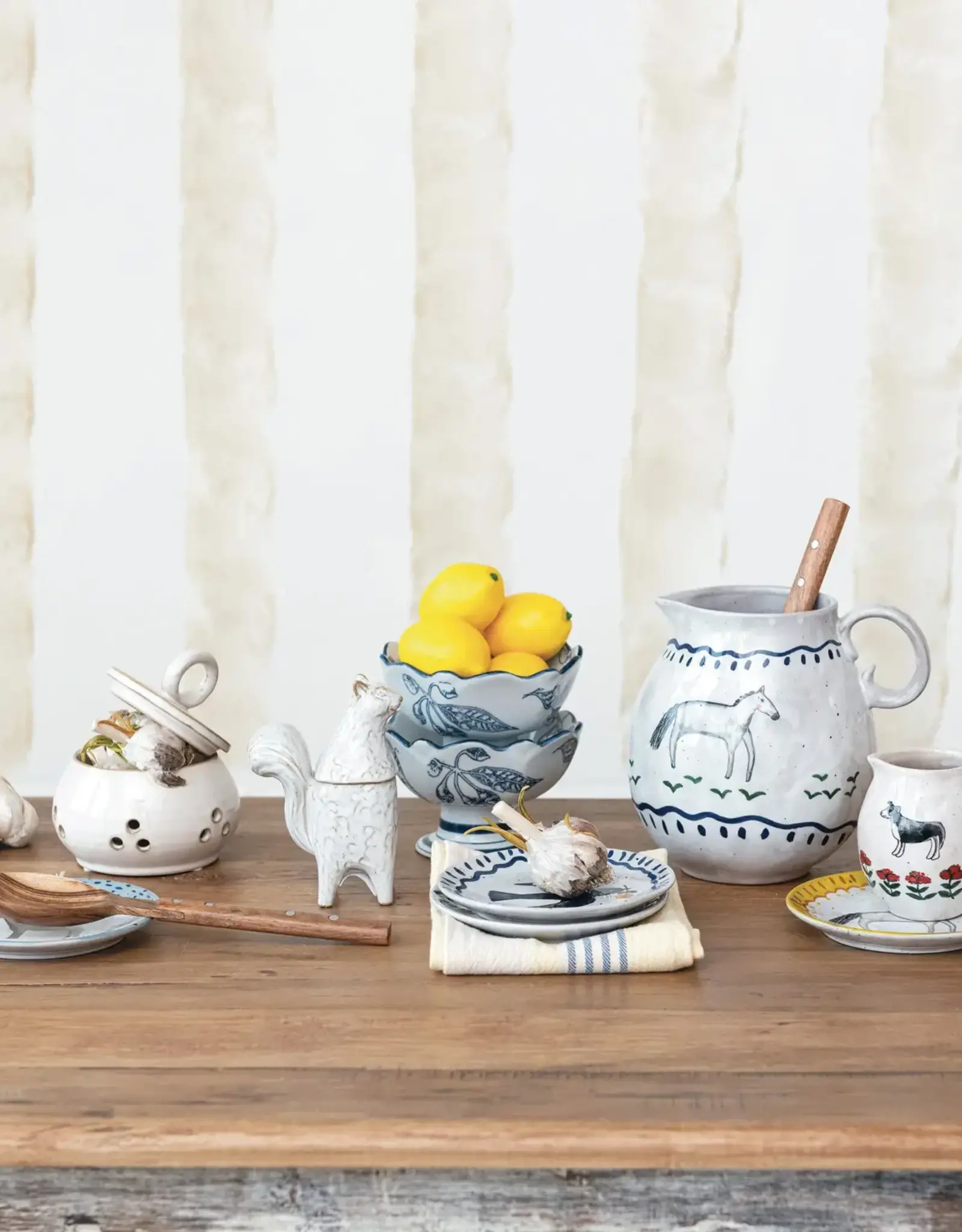 Creamer - Dog & Flowers