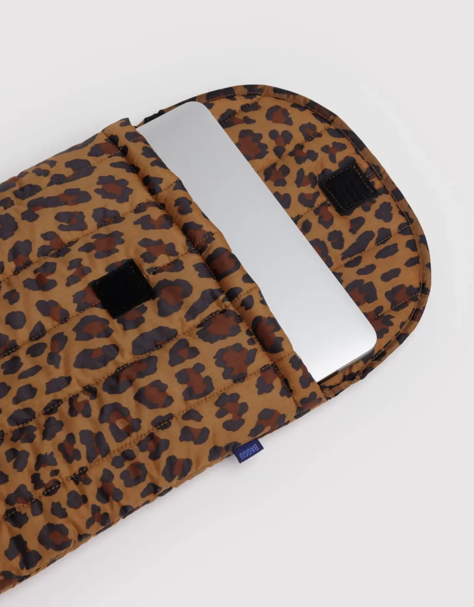 Baggu - 16" Puffy Laptop Sleeve, Leopard