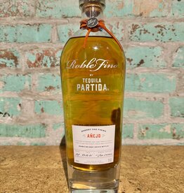 Spirits TEQUILA PARTIDA ROBLE FINO ANEJO JALISCO MEXICO