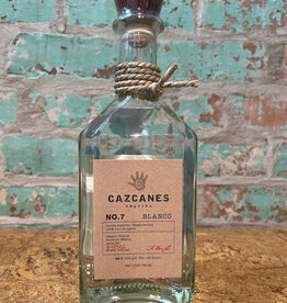 CAZCANES BLANCO TEQUILA JALISCO MEXICO