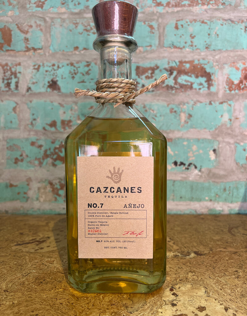 CAZCANES ANEJO TEQUILA JALISCO MEXICO