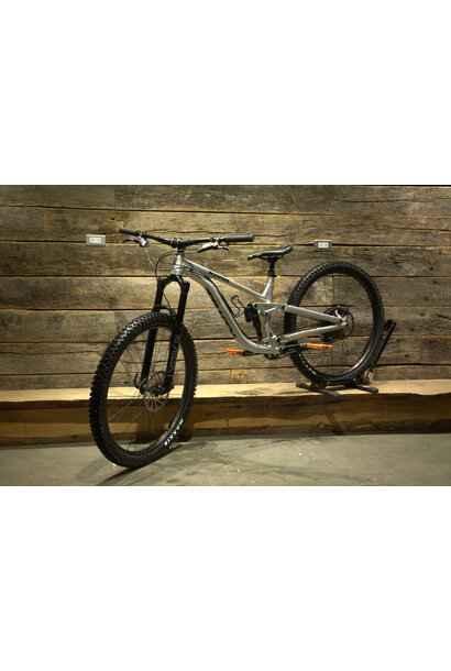 Demo mtb 2025 for sale