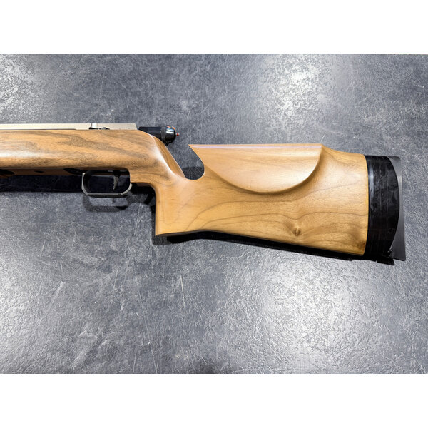 Anschutz Model 2013 22 LR Benchrest  w/BR-50 Walnut Stock & 2BBLs