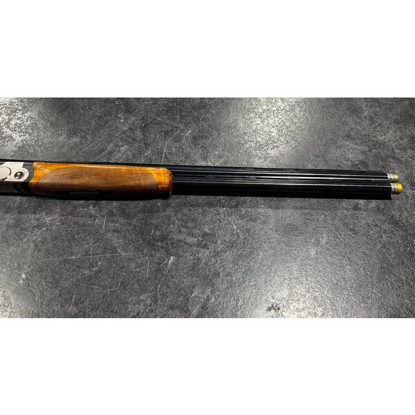 Beretta Model 692 12ga 28' Over/Under w/Adj Comb & Case