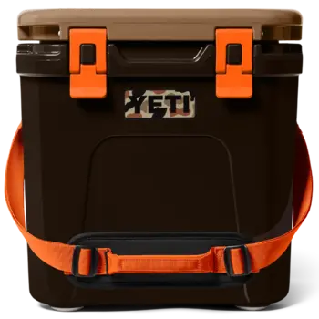 Yeti Roadie 24 Hard Cooler. Wetlands Camo